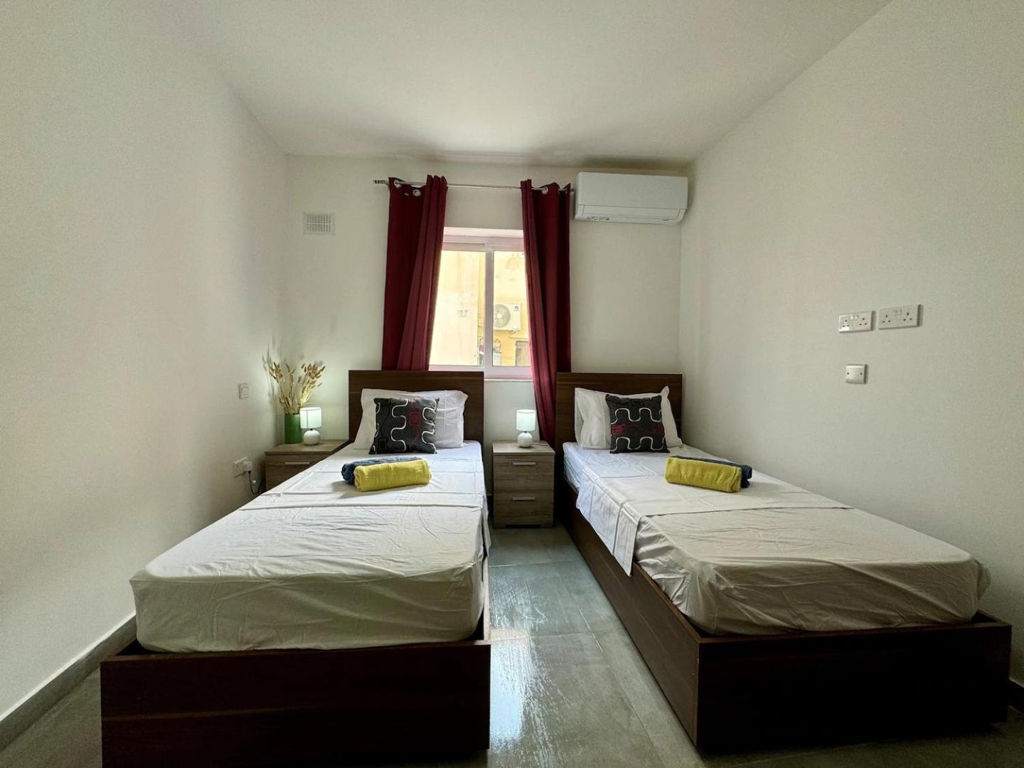 Mive-Delux Three Bedroom Apartment In Marsaskala Exterior photo
